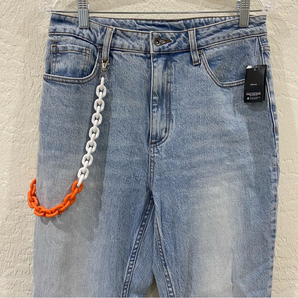 Her Universe Disney Halloween Candy Corn Chain Mom Jeans - junior sz 7 - cotton - Picture 8 of 11